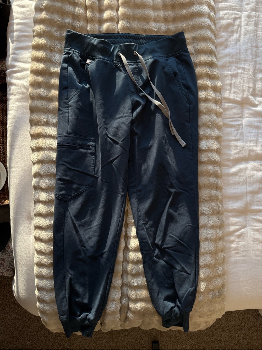 Figs Woman’s Zamora Jogger Scrub Pants - Dark Harbor